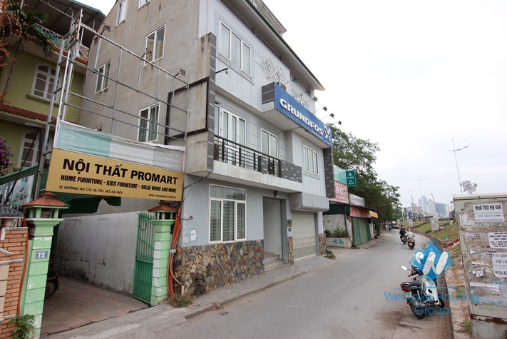 Beautiful House-office for rent in Tay Ho area, Ha Noi city 